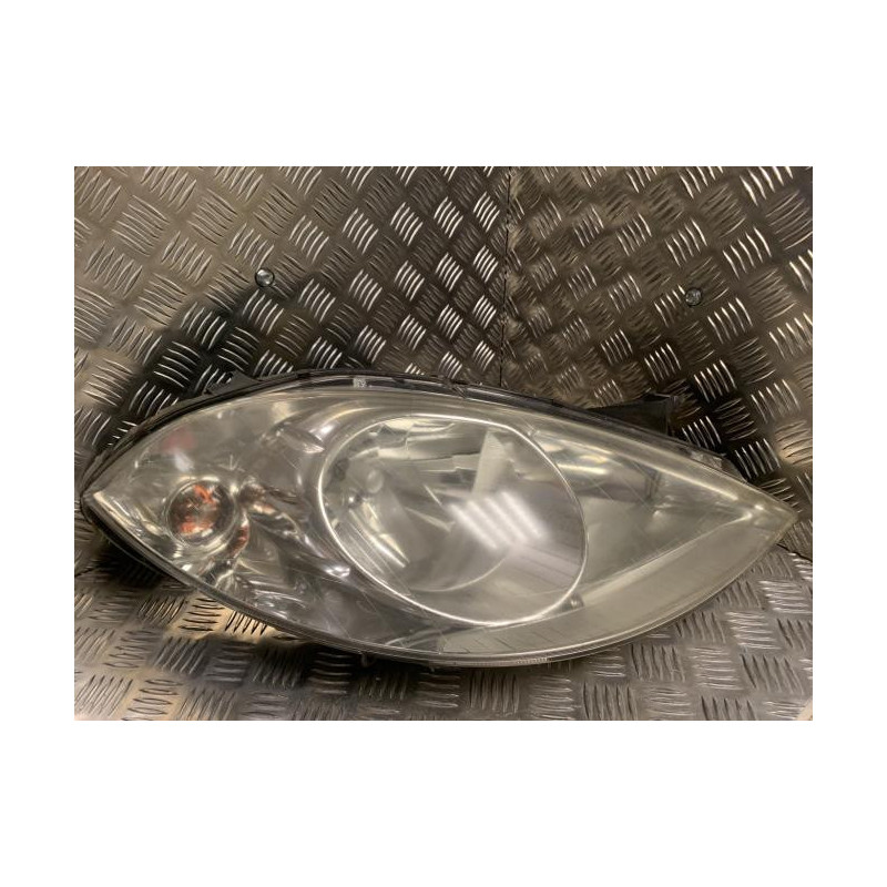 Optique avant principal droit (feux)(phare) MERCEDES  d’occasion
