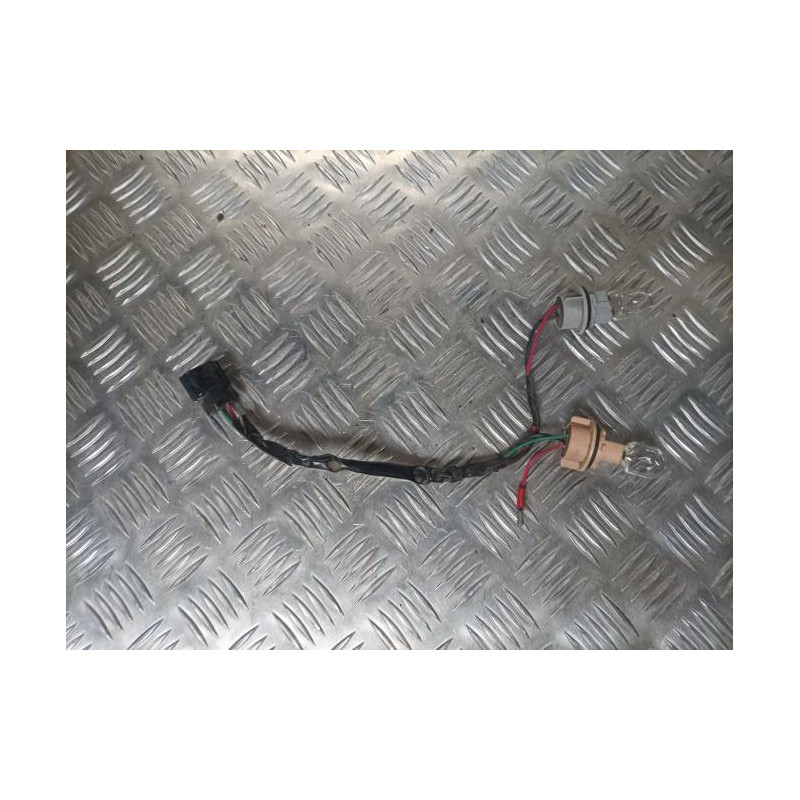 Platine feu arriere droit MITSUBISHI PAJERO 3 PHASE 2 d’occasion