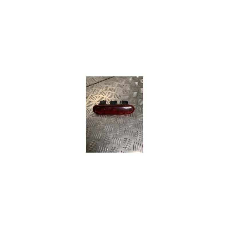 Feu arriere stop central RENAULT CLIO 1 PHASE 3 d’occasion