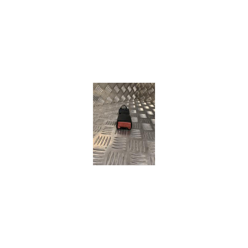 Attache ceinture arriere gauche RENAULT CLIO 1 PHASE 3 d’occasion