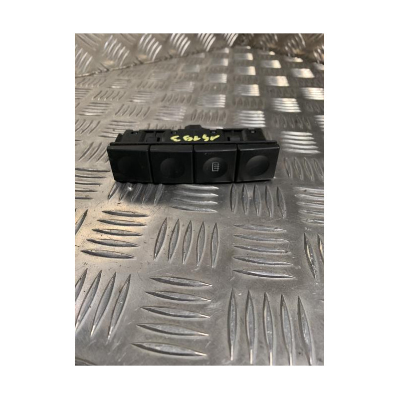 Commande degivrage lunette arriere FORD FIESTA 5 PHASE 1 d’occasion
