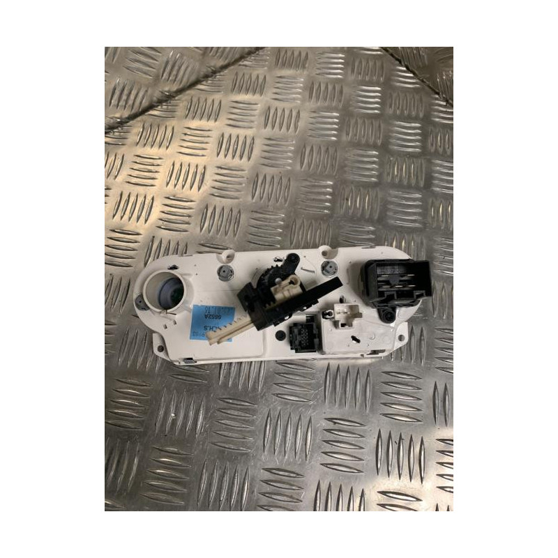 Commande chauffage FORD FIESTA 5 PHASE 1 d’occasion