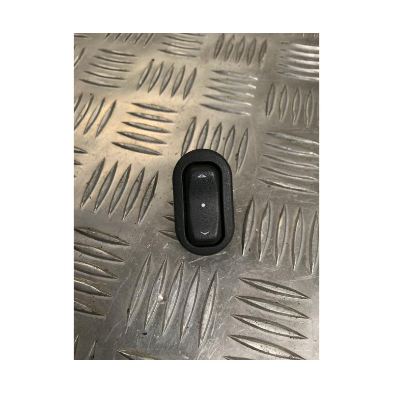 Interrupteur de leve vitre arriere gauche OPEL MERIVA A PHASE 2 d’occasion