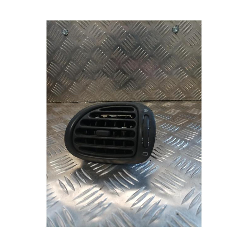 Aerateur tableau de bord avant gauche PEUGEOT 206 PHASE 2 d’occasion