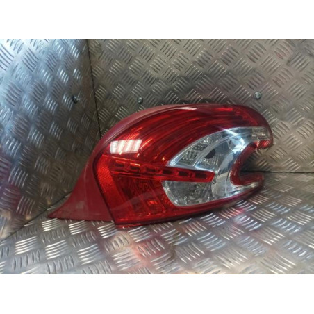 Feu arriere principal droit (feux) PEUGEOT 208 1 PHASE 1 d’occasion