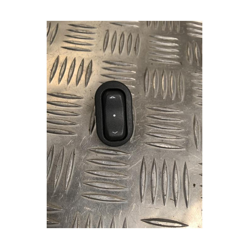Interrupteur de leve vitre avant droit OPEL MERIVA A PHASE 2 d’occasion