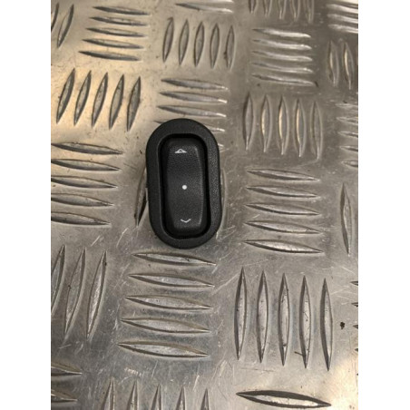 Interrupteur de leve vitre avant droit OPEL MERIVA A PHASE 2 d’occasion