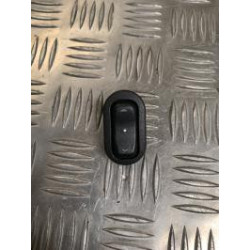 Interrupteur de leve vitre arriere droit OPEL MERIVA A PHASE 2 d’occasion