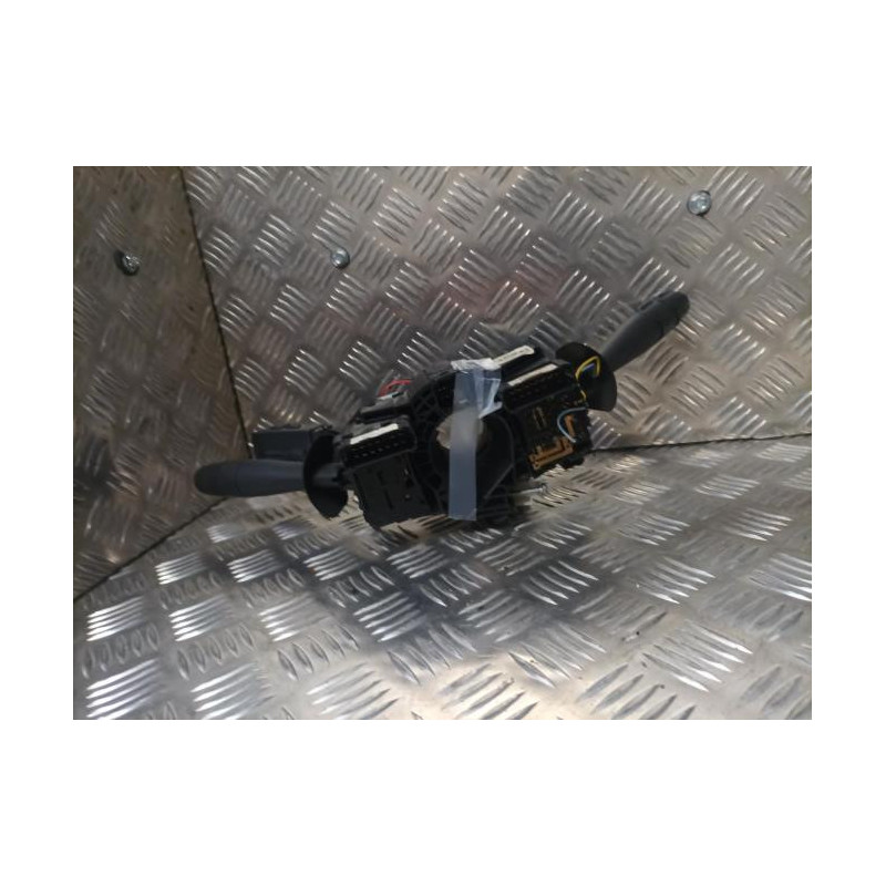 Com (Bloc Contacteur Tournant+Commodo Essuie Glace+Commodo Phare) RENAULT TRAFIC 2 PHASE 2 d’occasion