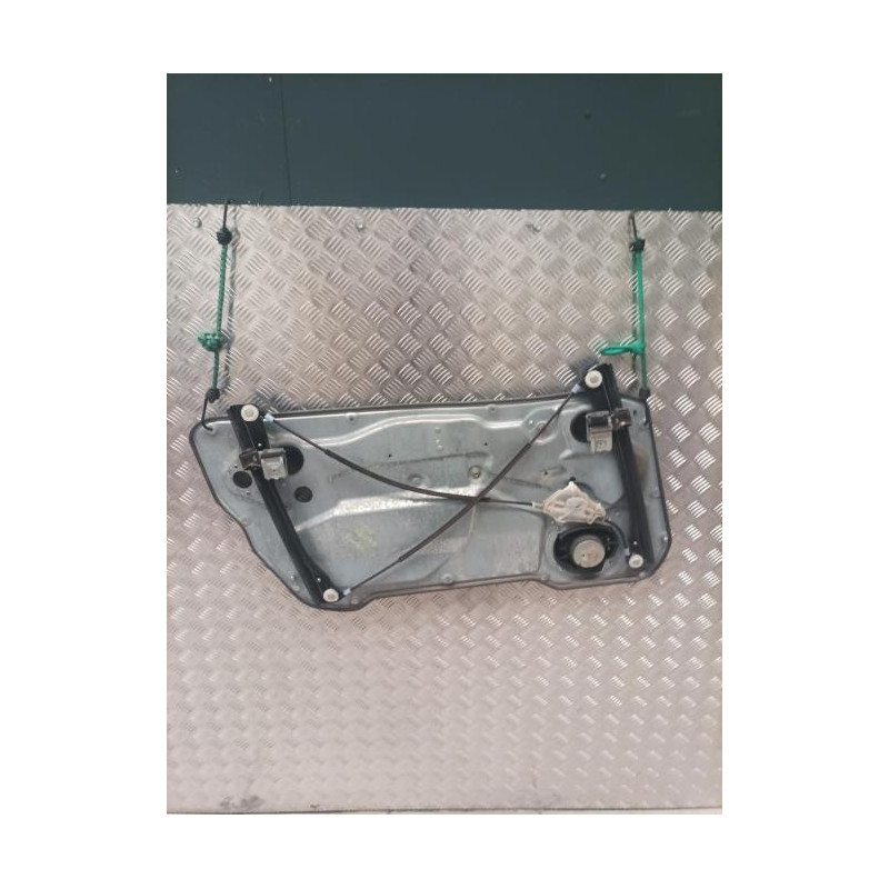 Leve vitre electrique avant droit SEAT IBIZA 3 PHASE 1 d’occasion