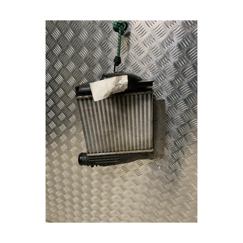 Echangeur air (Intercooler) PEUGEOT 308 2 SW PHASE 1 BREAK d’occasion