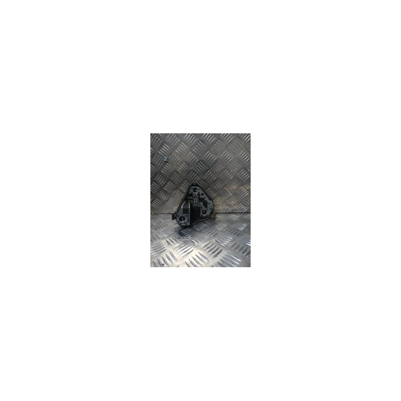 Platine feu arriere droit RENAULT CLIO 3 PHASE 2 BREAK d’occasion