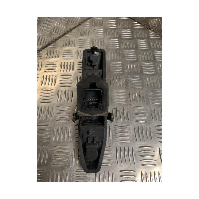 Platine feu arriere gauche RENAULT SCENIC 2 PHASE 1 d’occasion