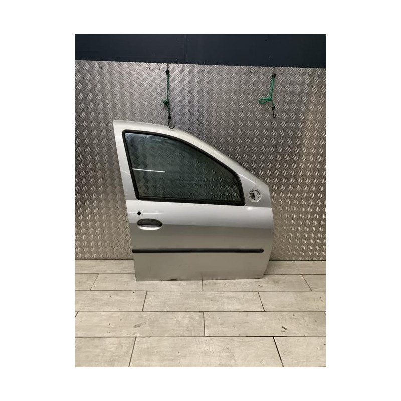 Poignee porte avant gauche DACIA LOGAN MCV 1 PHASE 1 BREAK d’occasion