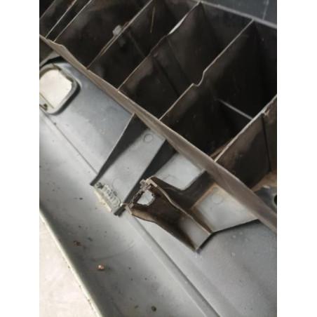 Pare choc arriere RENAULT SAFRANE PHASE 1 d’occasion