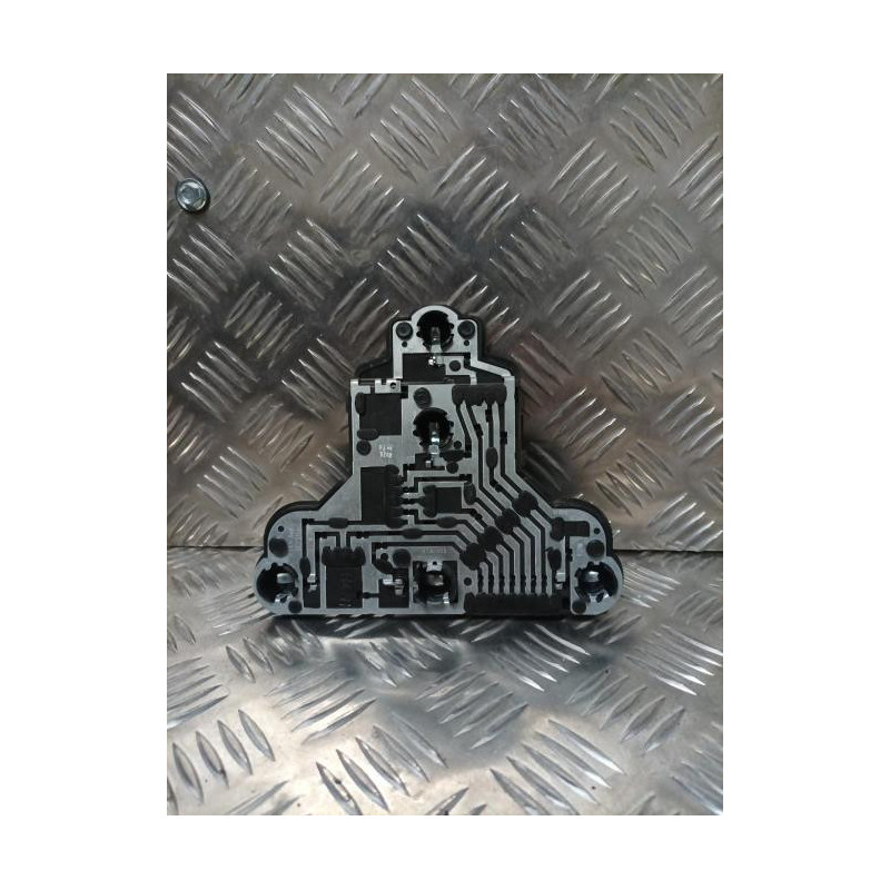 Platine feu arriere droit VOLKSWAGEN  d’occasion