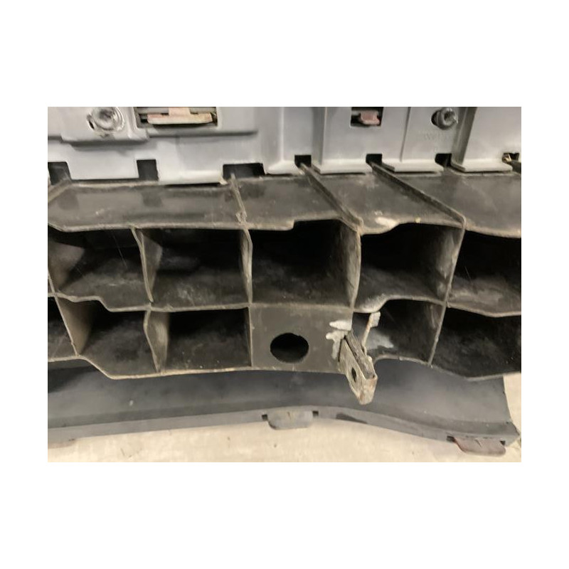 Pare choc arriere RENAULT R19 PHASE 2 d’occasion