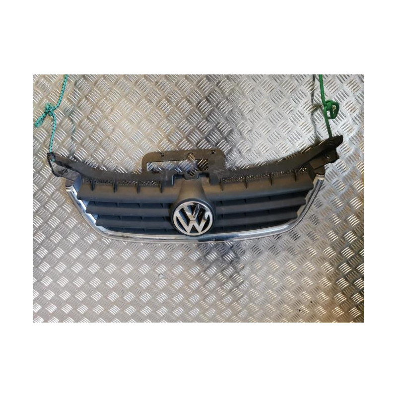 Calandre VOLKSWAGEN TOURAN 1 PHASE 1 d’occasion