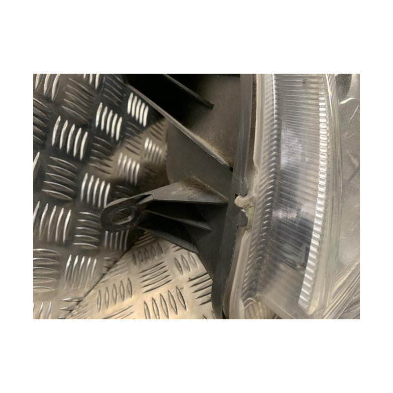 Optique avant principal gauche (feux)(phare) CITROEN C8 d’occasion