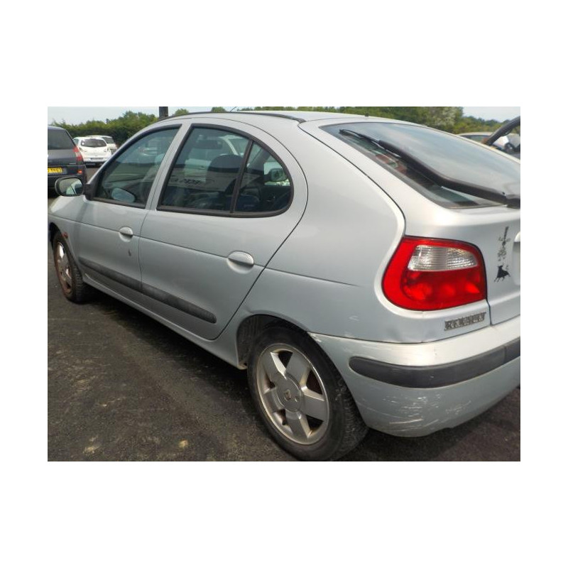 Feu arriere principal gauche (feux) RENAULT MEGANE 1 PHASE 2 d’occasion