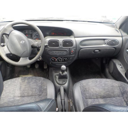 Feu arriere principal gauche (feux) RENAULT MEGANE 1 PHASE 2 d’occasion