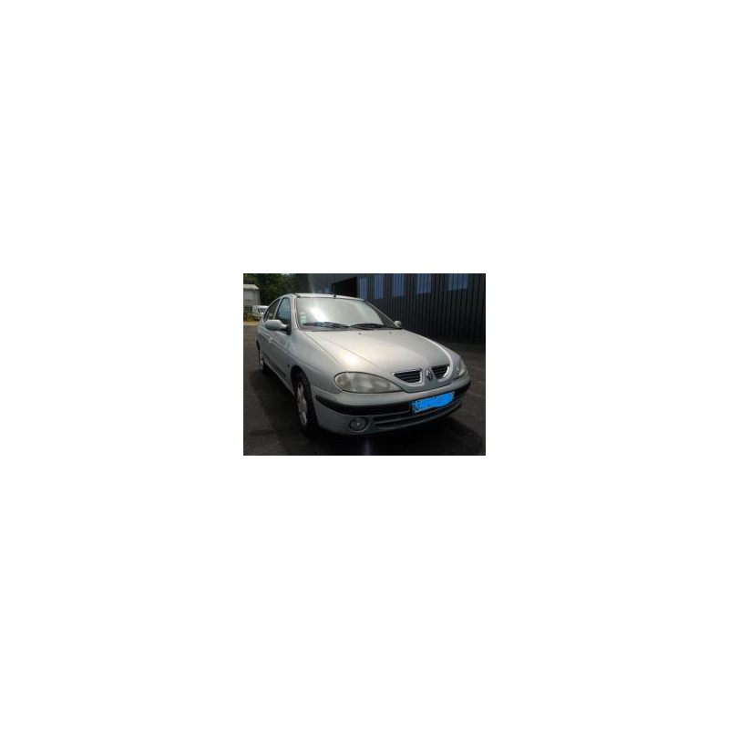 Pare choc avant RENAULT MEGANE 1 PHASE 2 d’occasion
