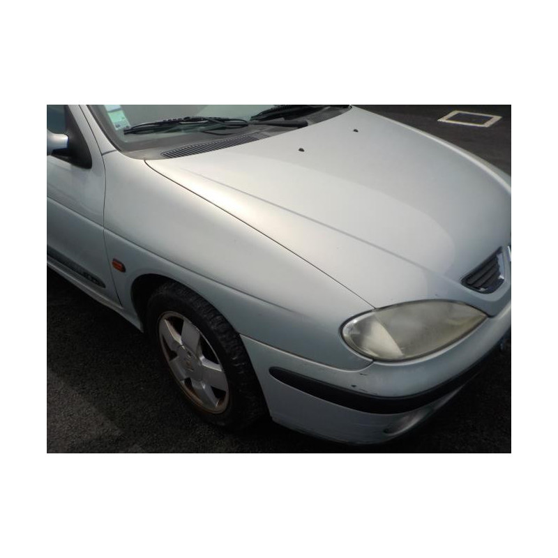 Pare choc avant RENAULT MEGANE 1 PHASE 2 d’occasion
