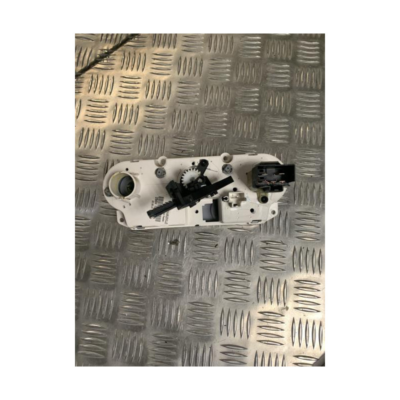 Commande chauffage FORD FIESTA 5 PHASE 1 d’occasion