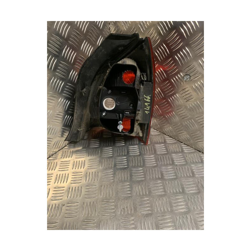 Feu arriere principal gauche (feux) RENAULT TWINGO 2 PHASE 2 d’occasion