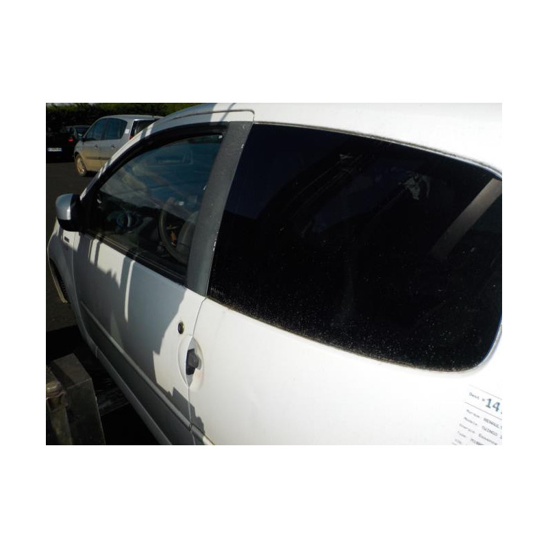 Feu arriere principal gauche (feux) RENAULT TWINGO 2 PHASE 2 d’occasion