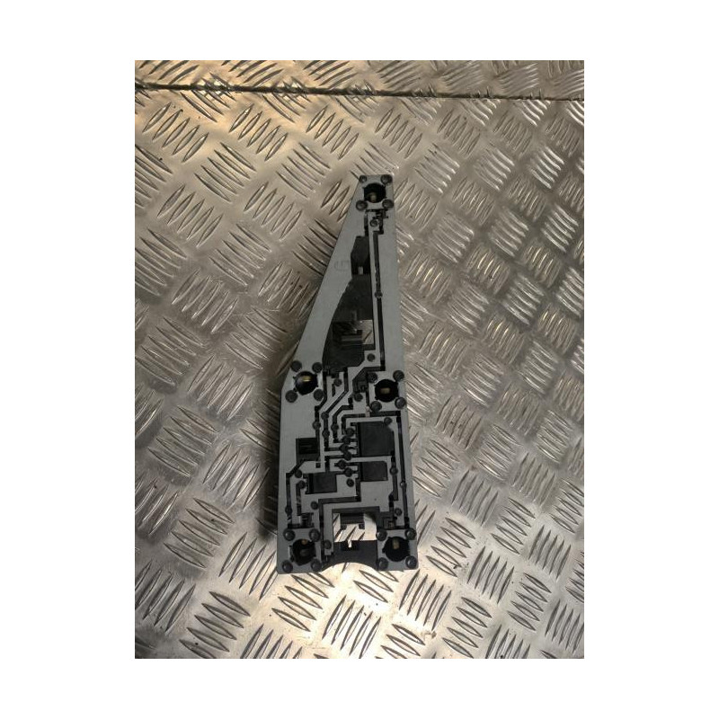Platine feu arriere gauche PEUGEOT 406 COUPE d’occasion