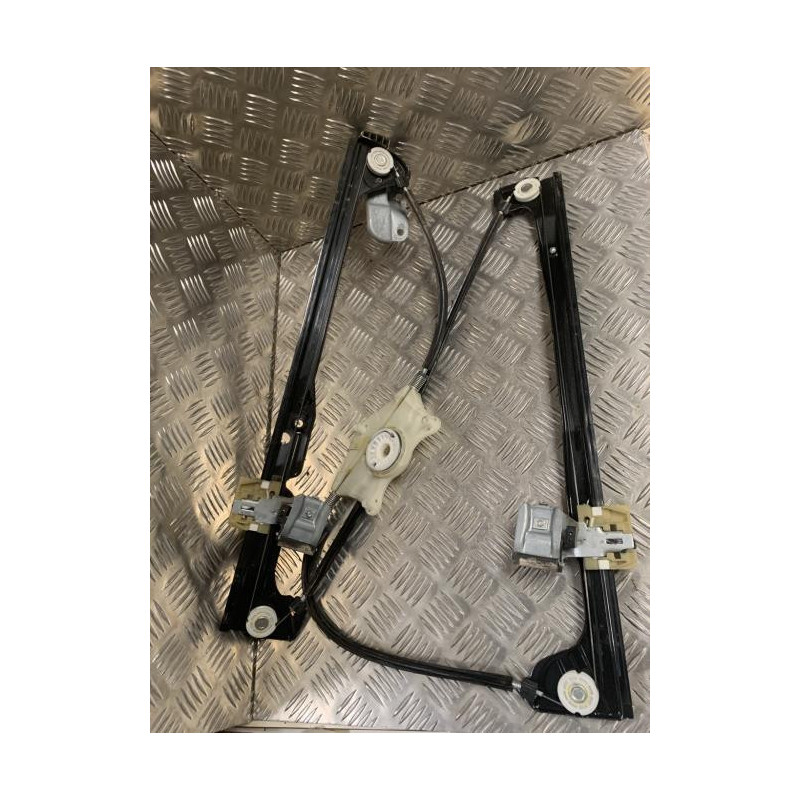 Mecanisme de leve vitre electrique avant droit VOLKSWAGEN CADDY 3 PHASE 2 d’occasion
