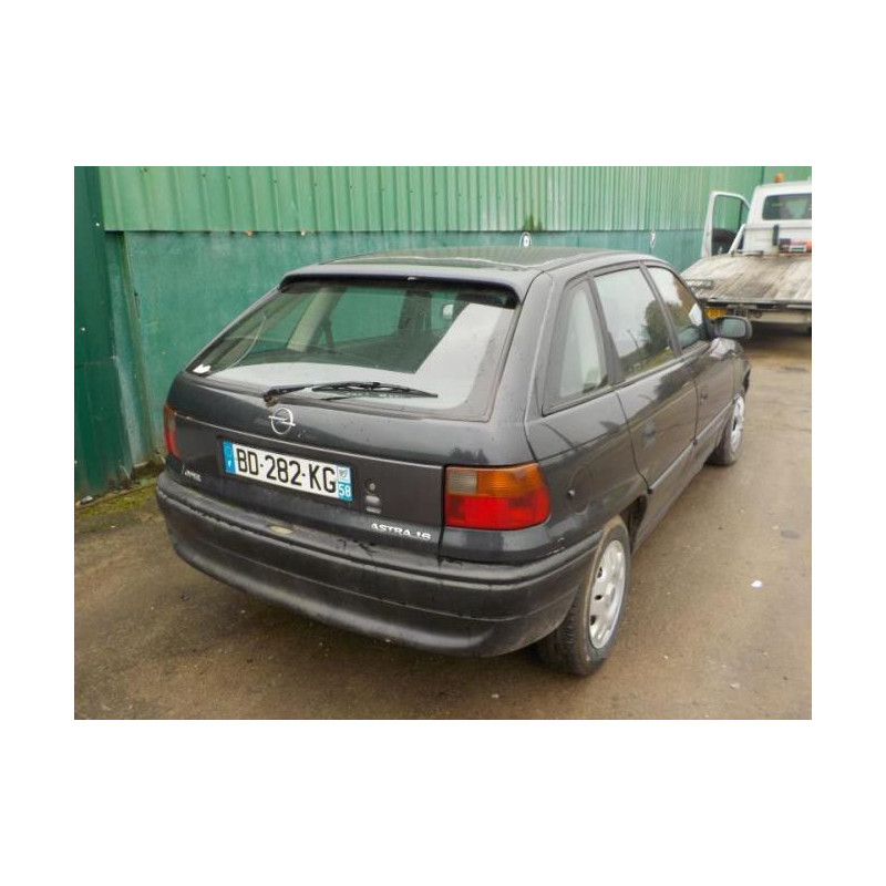 Eclairage de plafonnier OPEL ASTRA F PHASE 2 d’occasion