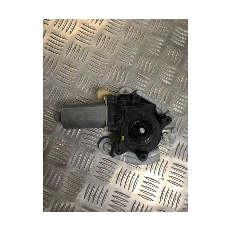 Moteur leve vitre avant gauche RENAULT MEGANE 1 PHASE 1 d’occasion