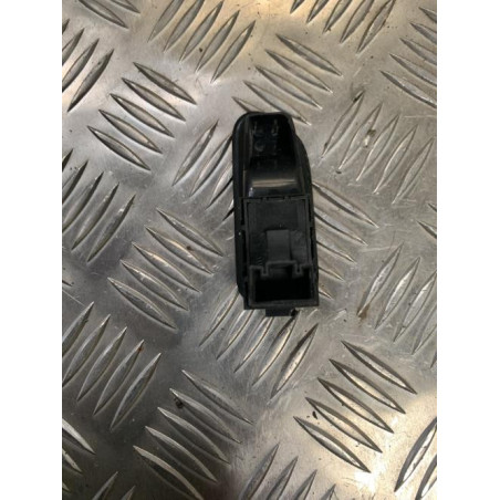Interrupteur de leve vitre arriere droit VOLKSWAGEN GOLF 6 d’occasion