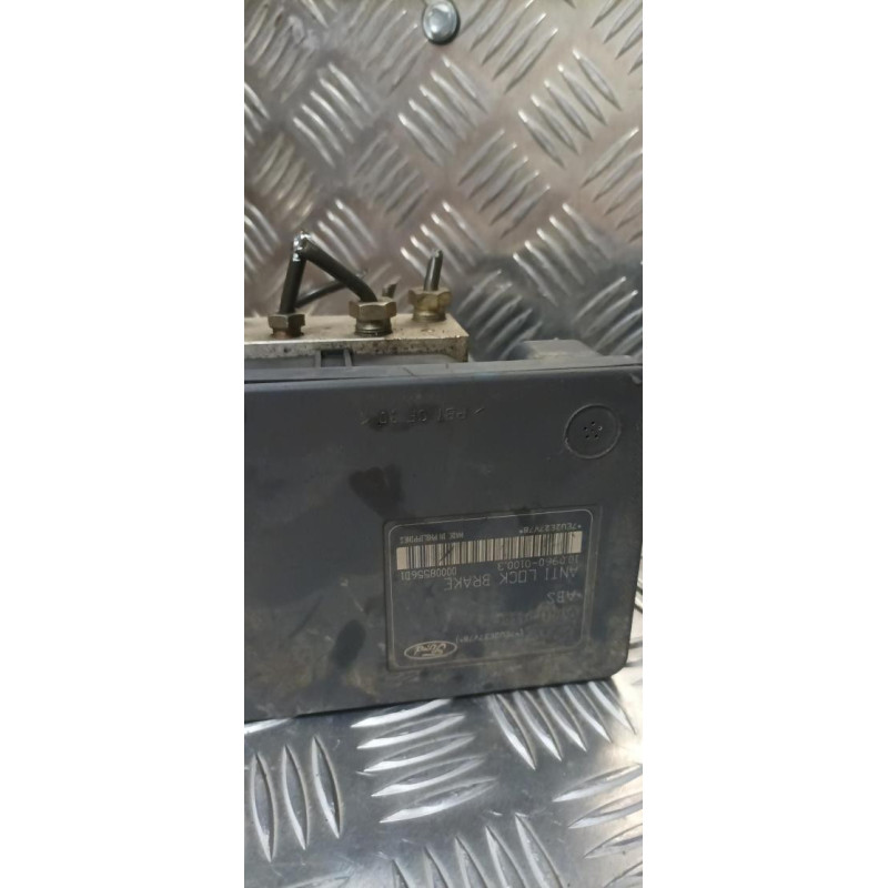 Bloc ABS (freins anti-blocage) FORD FIESTA 5 PHASE 1 d’occasion