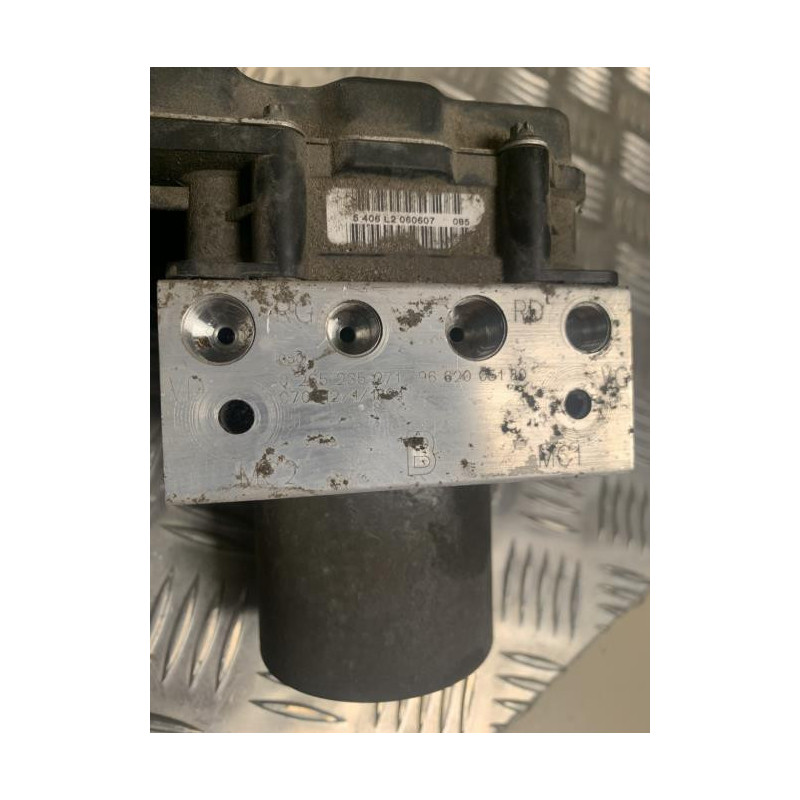 Bloc ABS (freins anti-blocage) PEUGEOT 407 PHASE 1 BREAK d’occasion