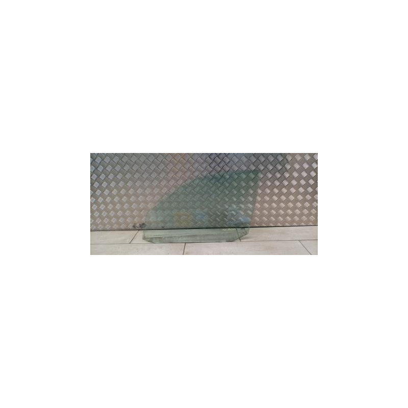 Vitre avant gauche SEAT IBIZA 2 PHASE 3 d’occasion