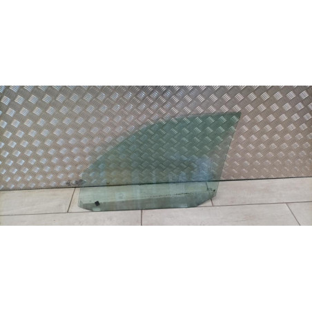 Vitre avant droit SEAT IBIZA 2 PHASE 3 d’occasion