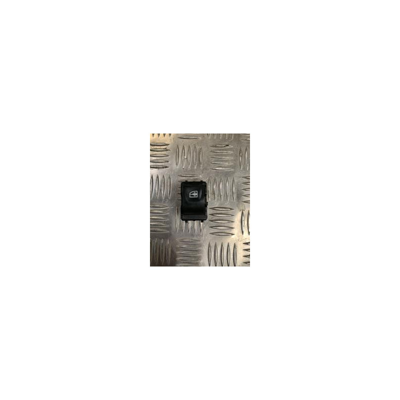 Interrupteur de leve vitre avant droit RENAULT CLIO 4 PHASE 1 d’occasion