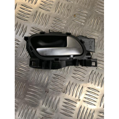 Poignee interieur avant droit PEUGEOT 208 1 PHASE 2 d’occasion
