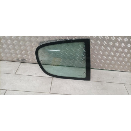 Vitre arriere droit PEUGEOT 206 PHASE 2 d’occasion