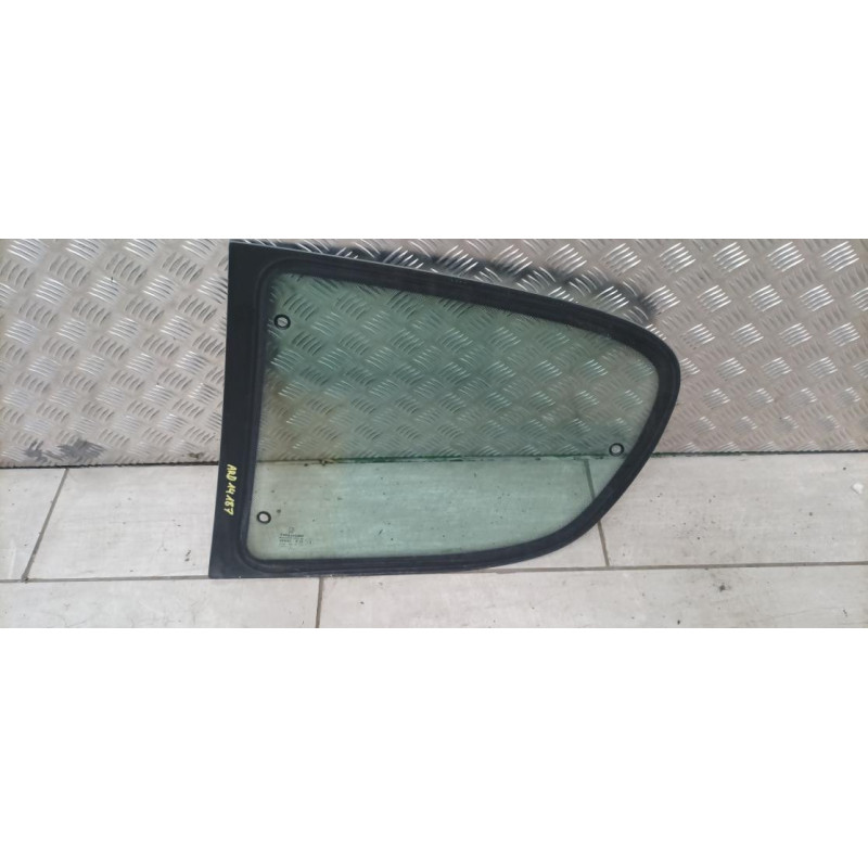 Vitre arriere droit PEUGEOT 206 PHASE 2 d’occasion