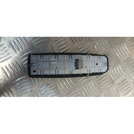 Interrupteur de leve vitre avant gauche RENAULT LAGUNA 3 PHASE 3 d’occasion