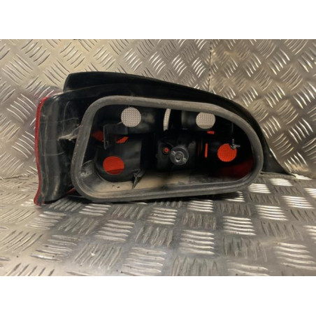 Feu arriere principal droit (feux) CITROEN SAXO PHASE 1 d’occasion
