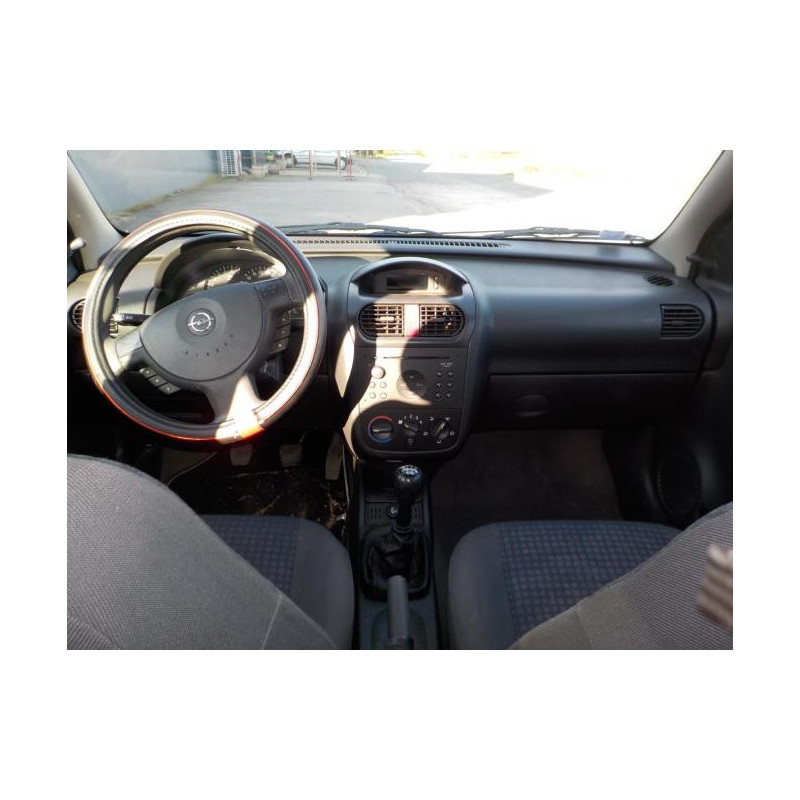 Anti brouillard arriere droit OPEL CORSA C PHASE 1 d’occasion