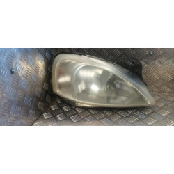 Optique avant principal droit (feux)(phare) OPEL CORSA C PHASE 1 d’occasion