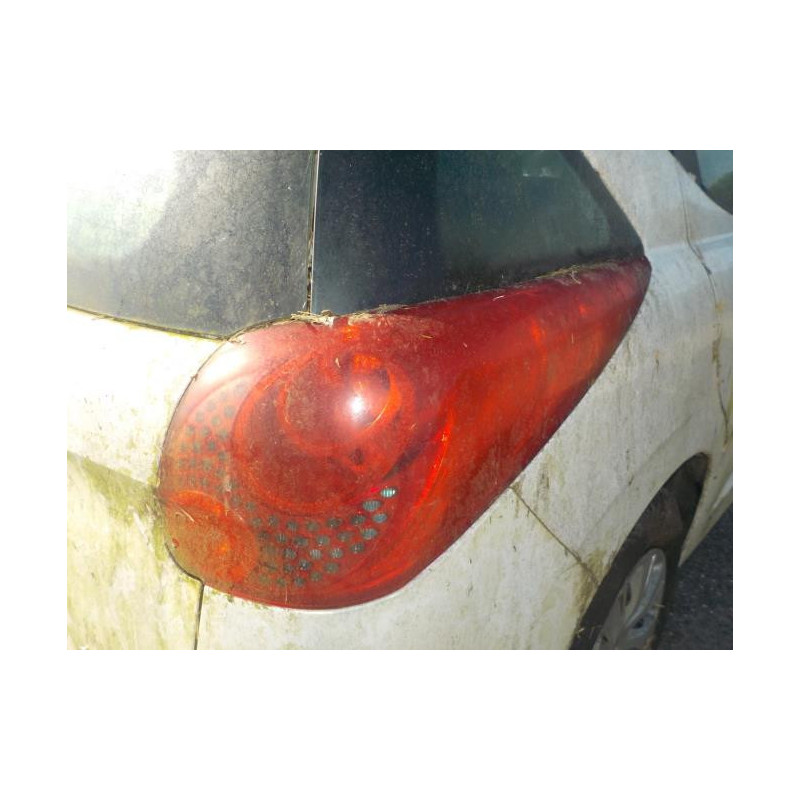 Bras essuie glace avant droit PEUGEOT 207 PHASE 1 BREAK d’occasion