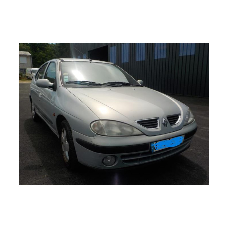Platine feu arriere droit RENAULT MEGANE 1 PHASE 2 d’occasion