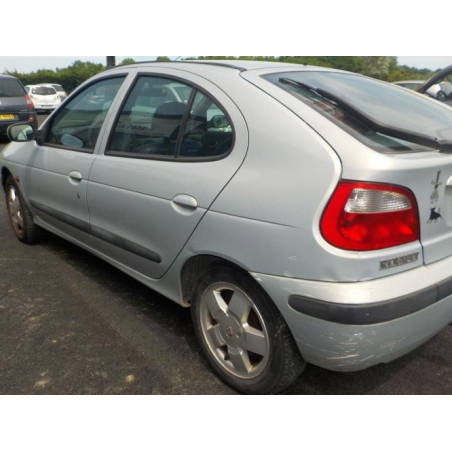 Platine feu arriere droit RENAULT MEGANE 1 PHASE 2 d’occasion